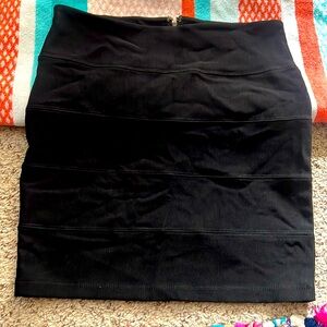 Black body-con mini skirt-NEW